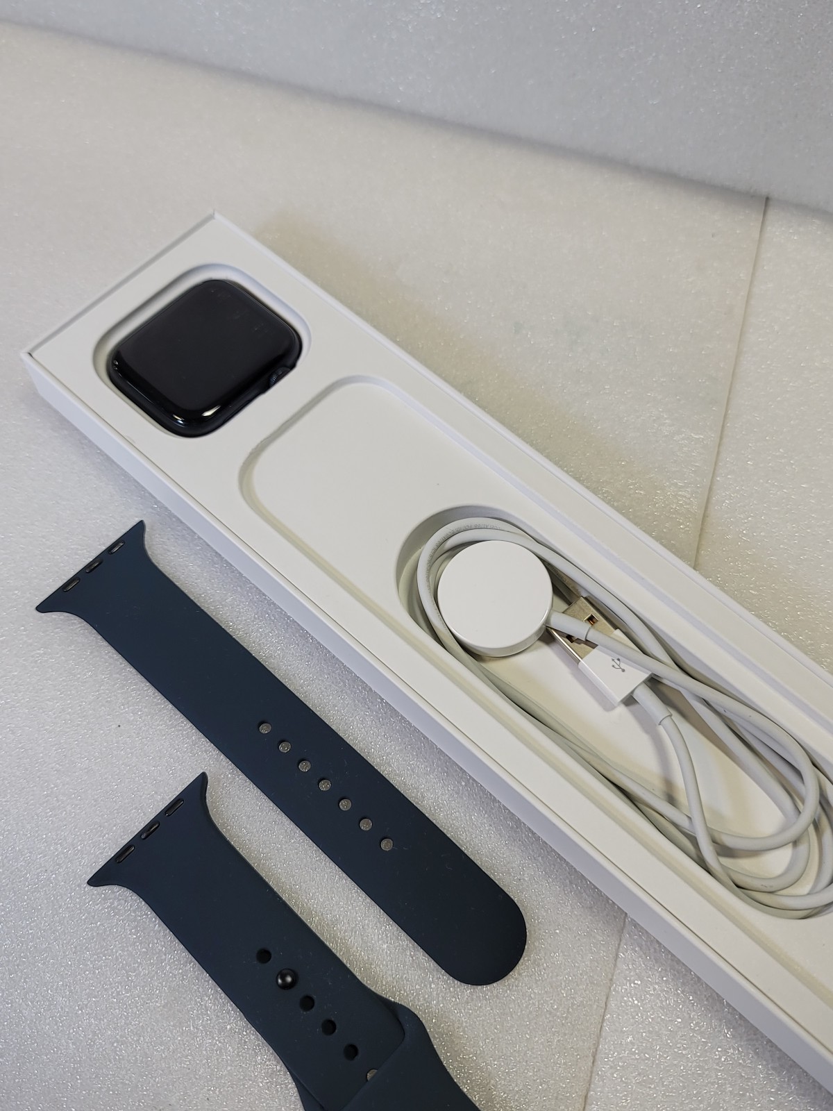 Apple Watch SE 2nd Gen, 44mm, GPS+ Cellular, Midnight Aluminum
