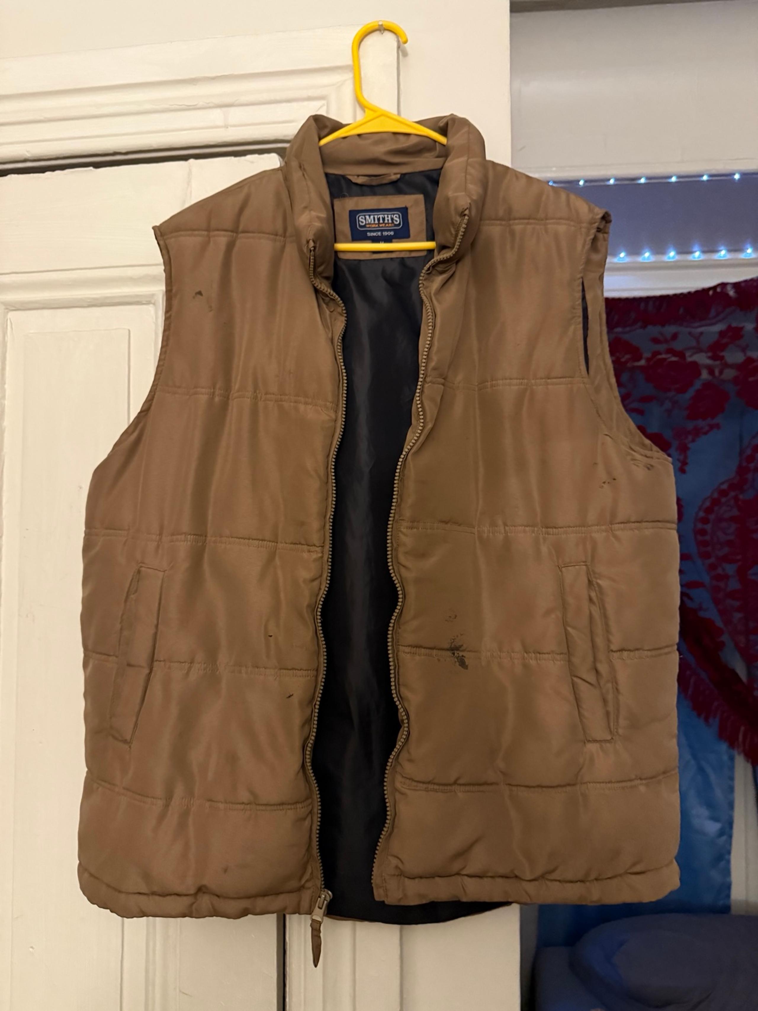 Brown Puffer vest Size M