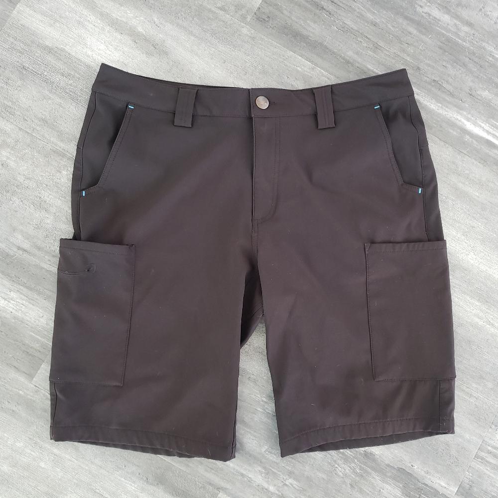 Black Pocket Detailed Athletic Cargo Short