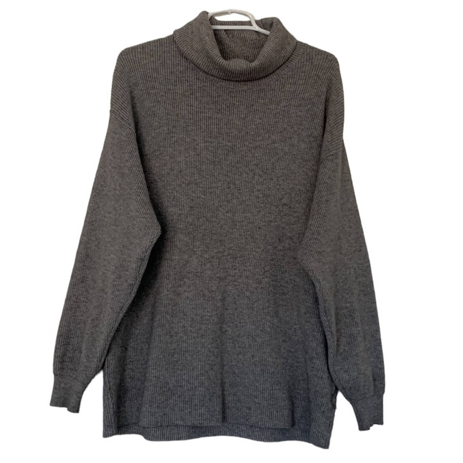 FREE PEOPLE TURTLENECK SWEATER GRAY
