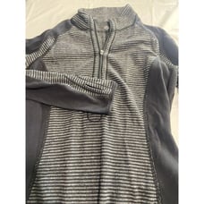 Lululemon Reversable U-Turn Pullover 1/2 Zip Athletic Shirt-NO TAGS-Size 6