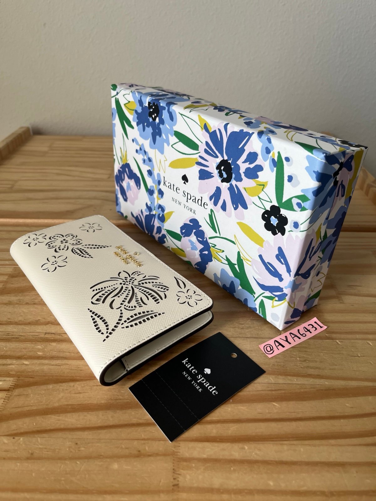 長財布 Kate Spade Madison Perforated Large Slim Bifold Wallet KK961 Boxed Madison Perforated Large Slim Bifold Wallet | Kate