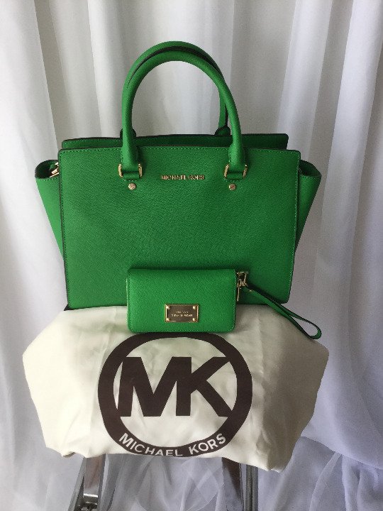 MICHAEL KORS HANDBAG