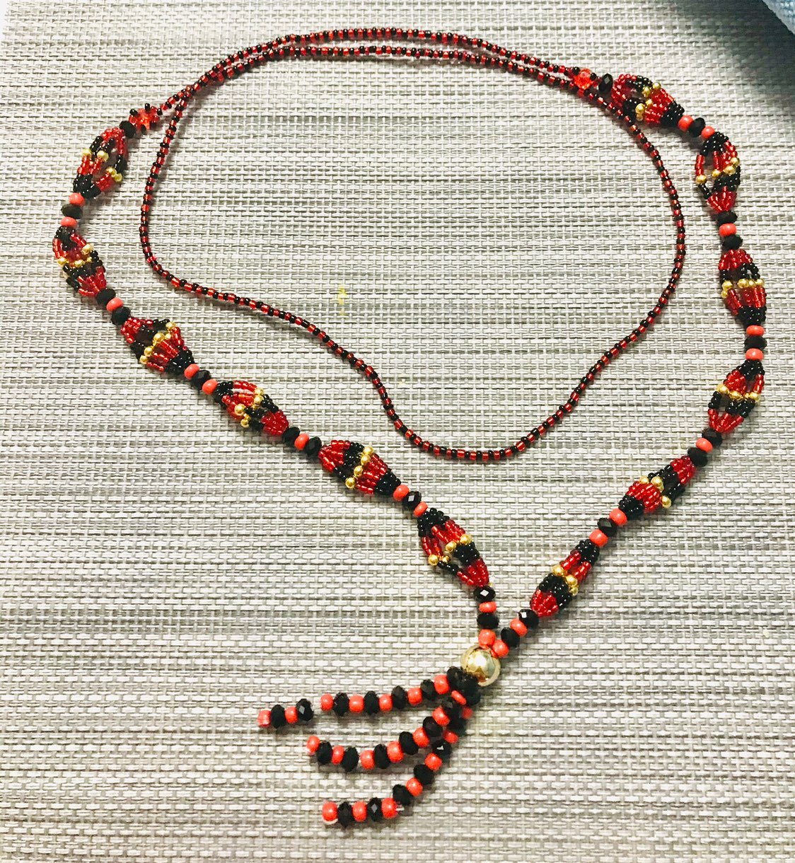 Collar yoruba, Eleggua