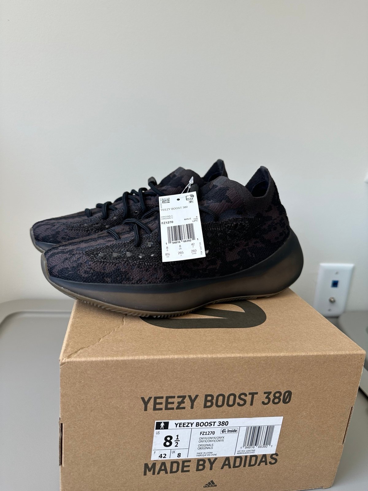 Adidas YEEZY BOOST 380 ONYX Shoes | Original Box NWT Size 8.5 | KANYE WEST | NEW