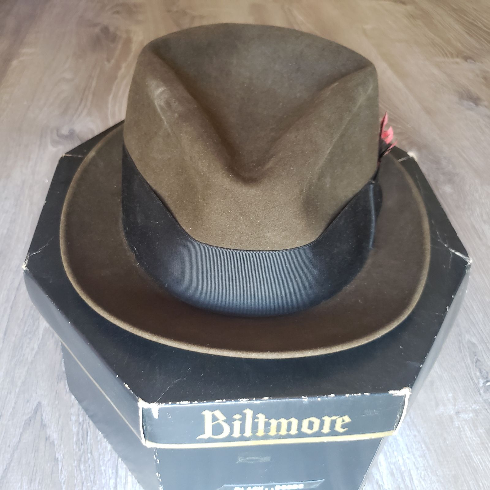 Dobbs hat