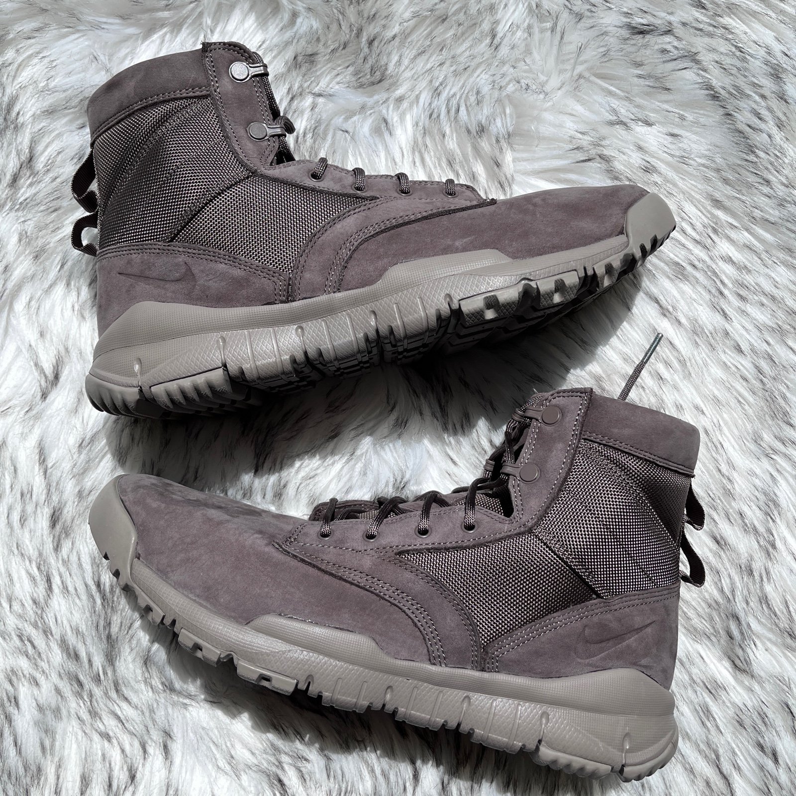 Nike Boots SFB 6” NSW Leather Dark Mushroom Light Taupe