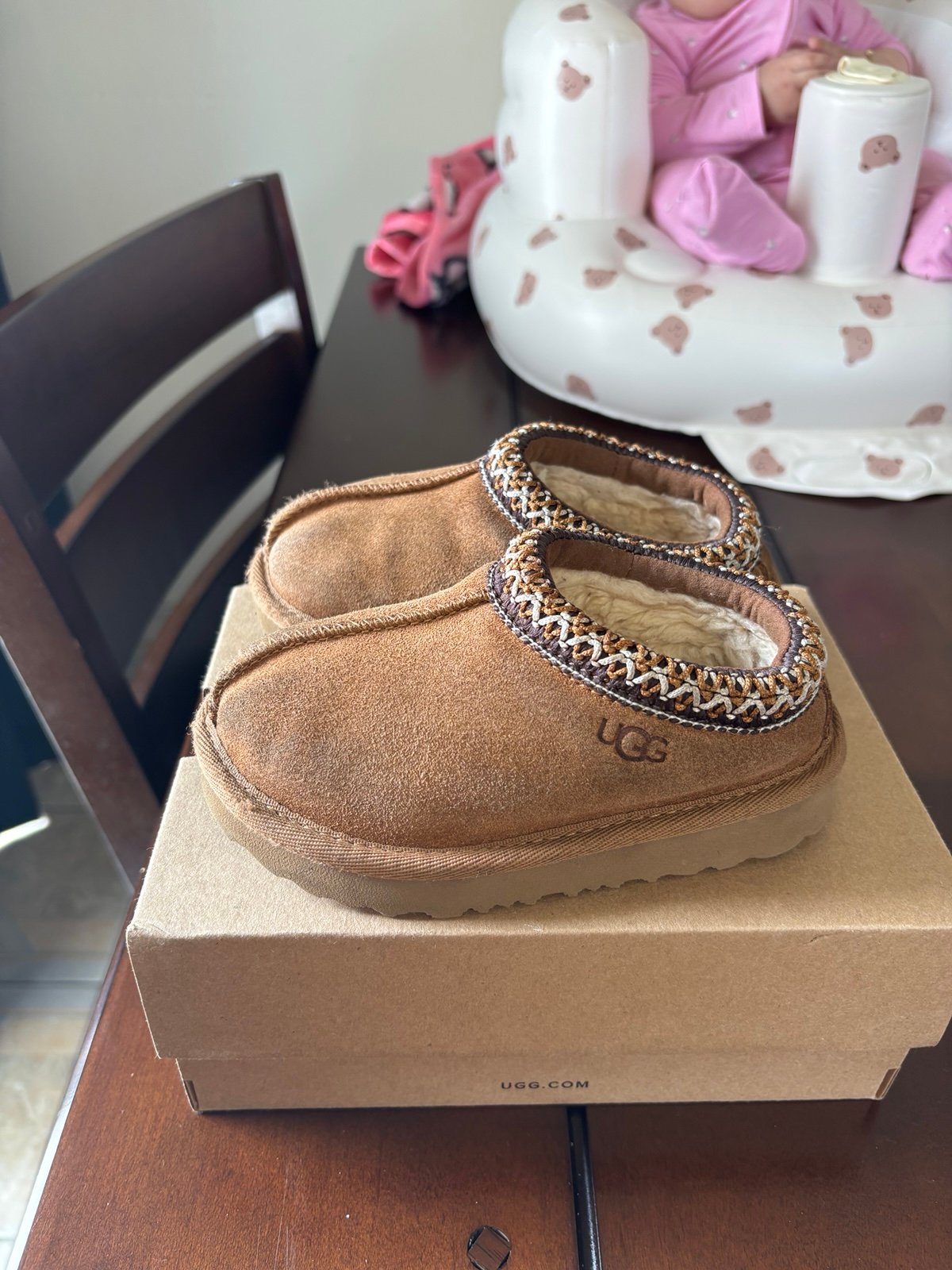 UGG Tasman 8c used