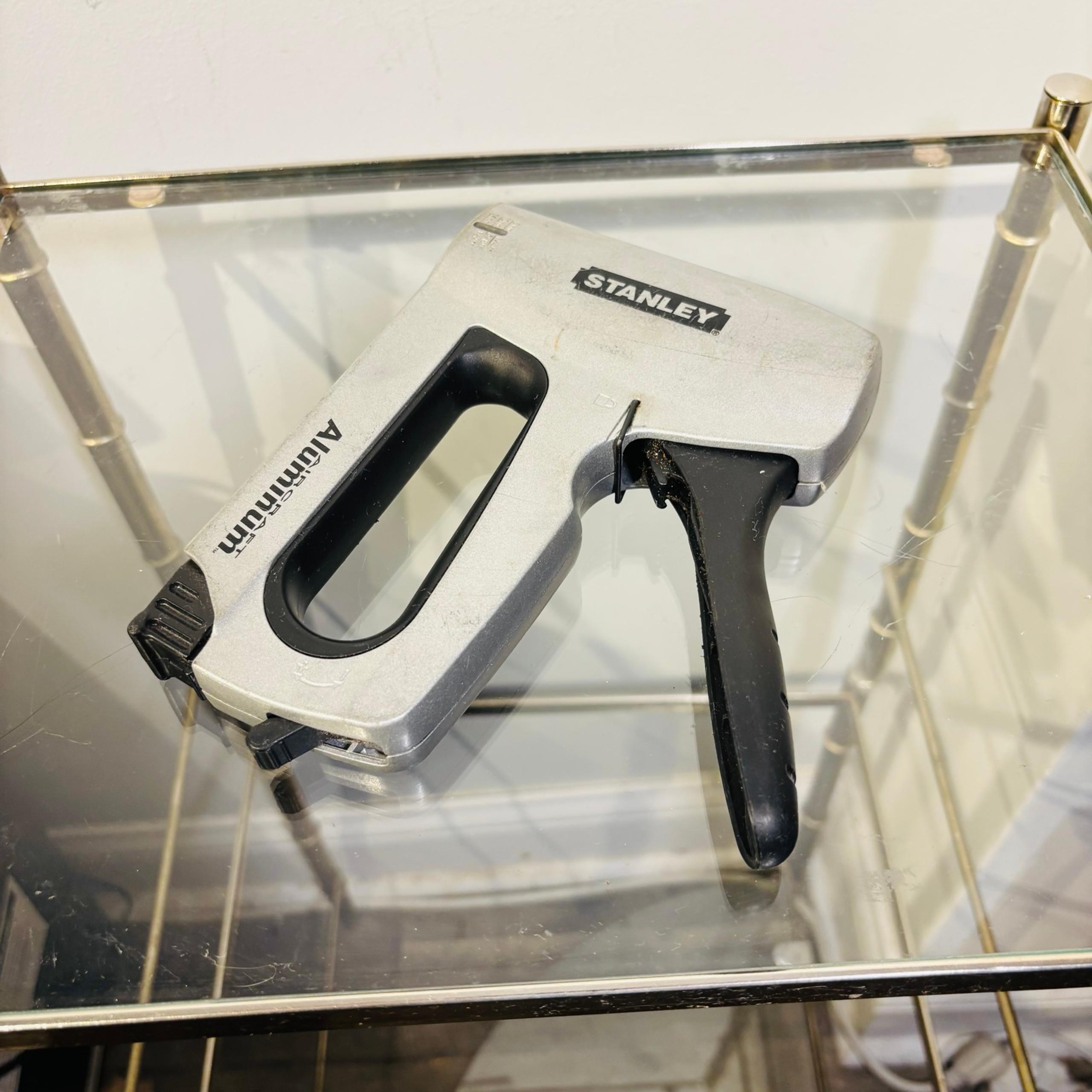 Stanley TR150HL Heavy-Duty Aluminum Staple Gun