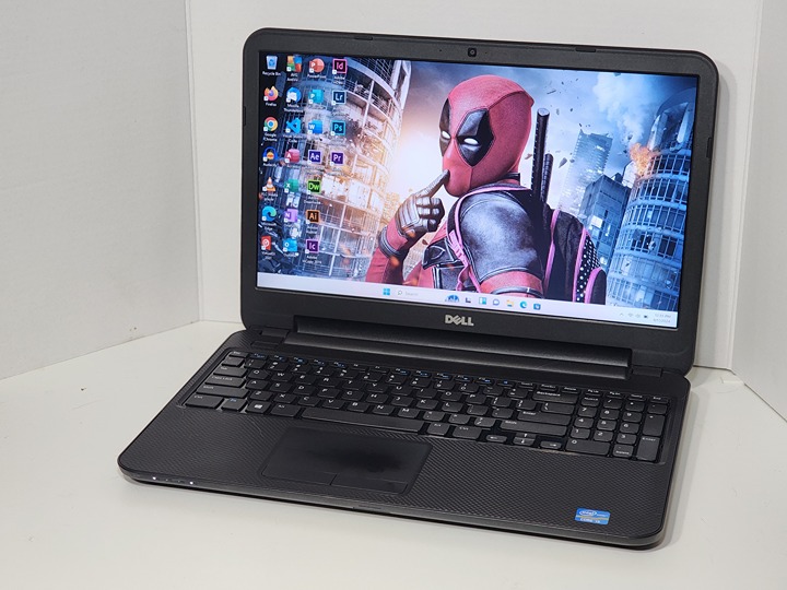 Dell inspiron 3521 + Intel i5 Quad-Core + 12GB Ram + 128GB Solid State Drive