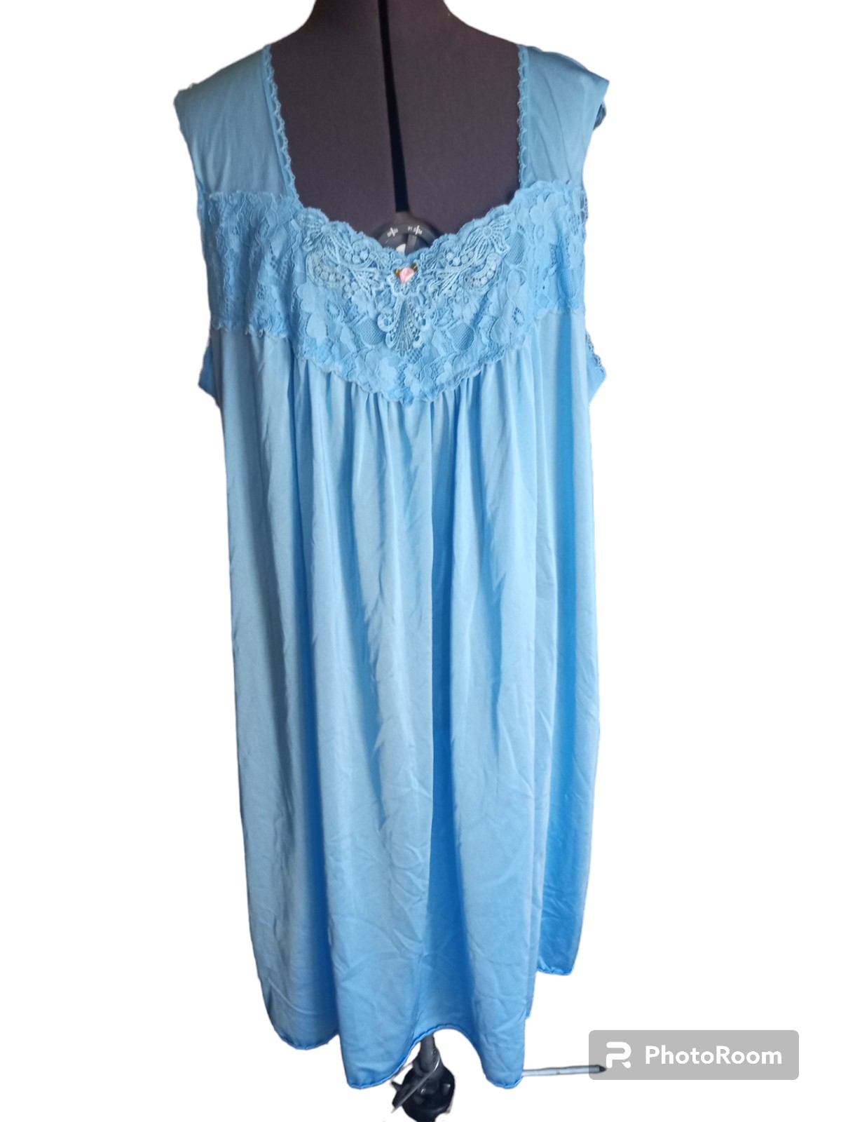 Only Necessities VTG woman's nightgown