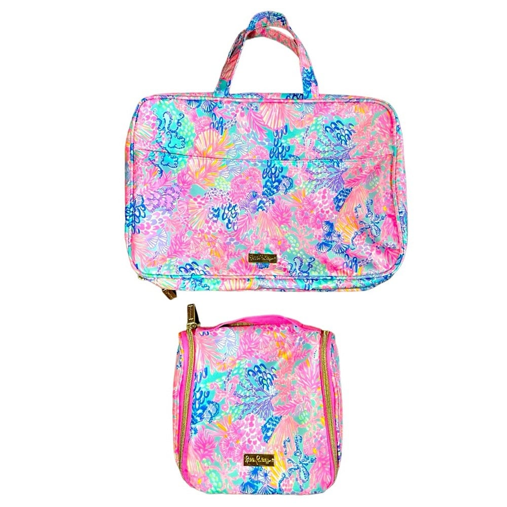 Lilly P. Travel Set! Make up bags hanging multi pocket Discontinued Rare print