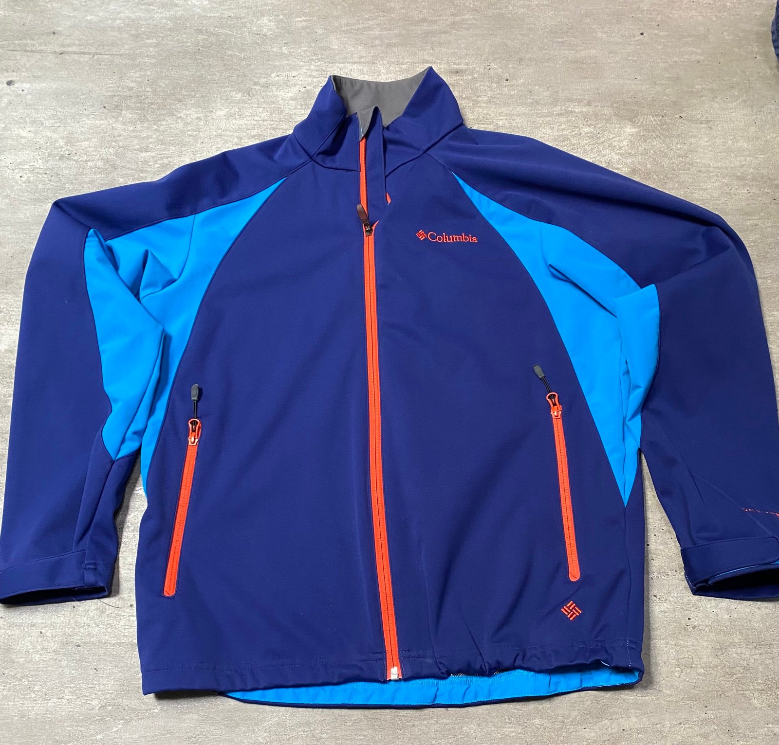 Columbia Men's Tectonic Softshell Jacket. Thermo Reflective. Wind proof
