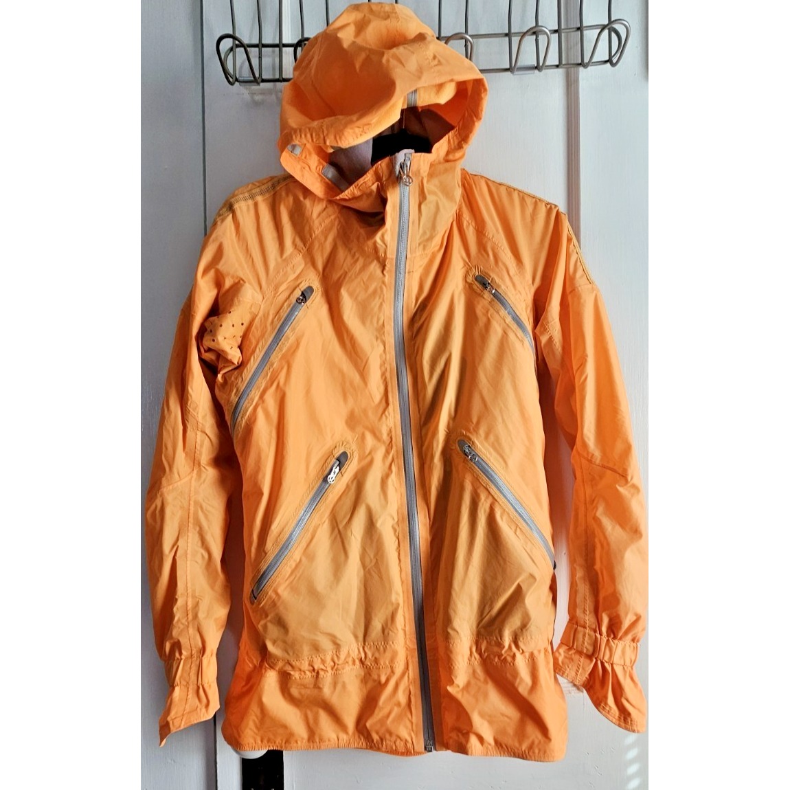 Lululemon orange rise and shine hooded zip vented lined jacket pockets Sz 2