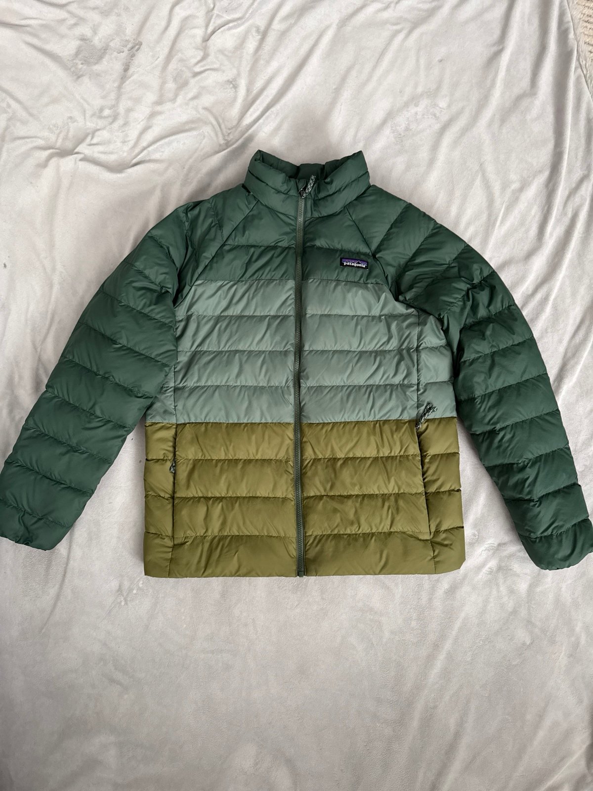 Patagonia kids down sweater jacket