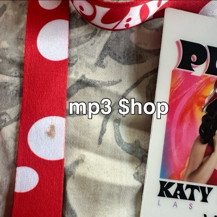 KATY PERRY PLAY VIP LAMINATE