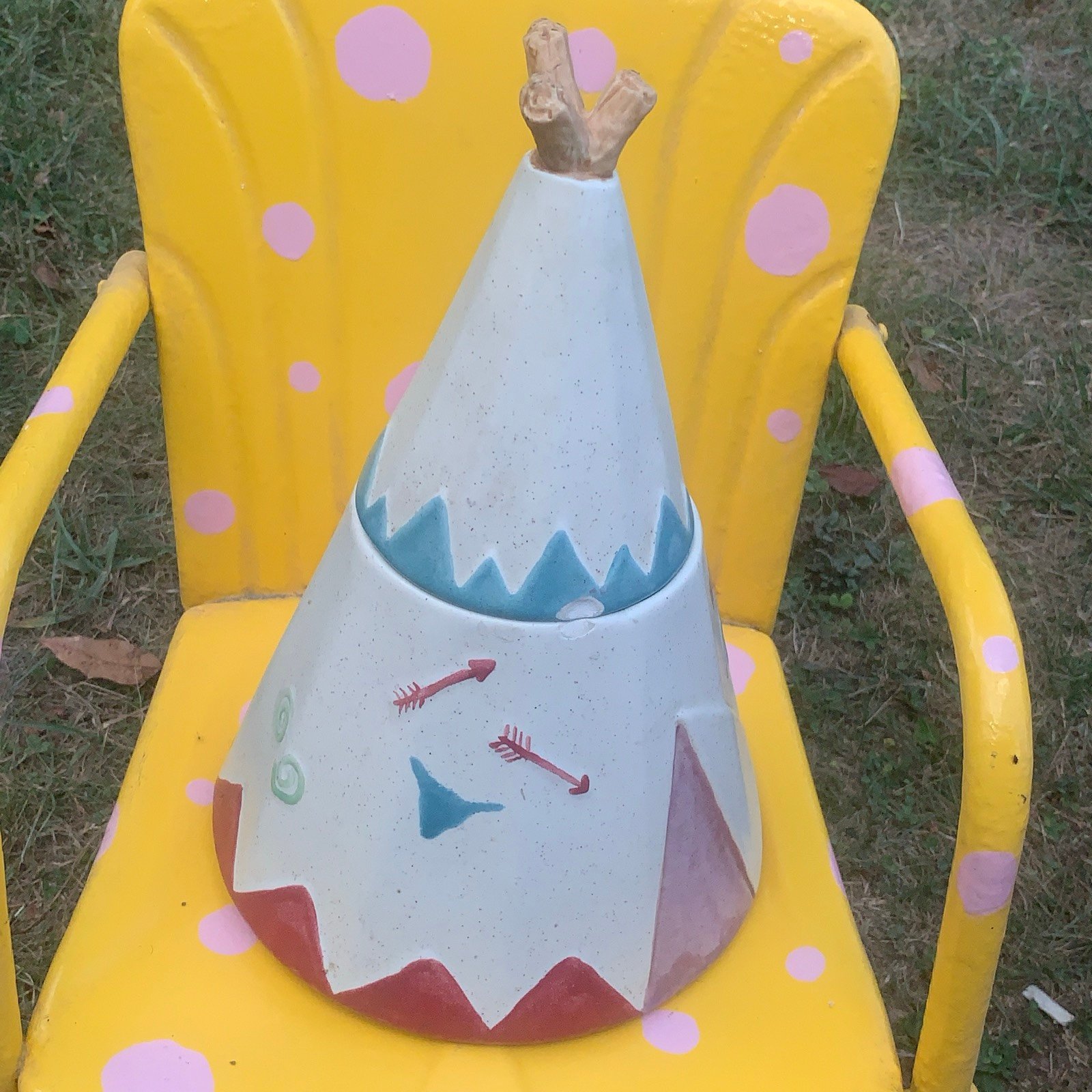 Vintage Disney Adventureland tee pee ceramic cookie jar
