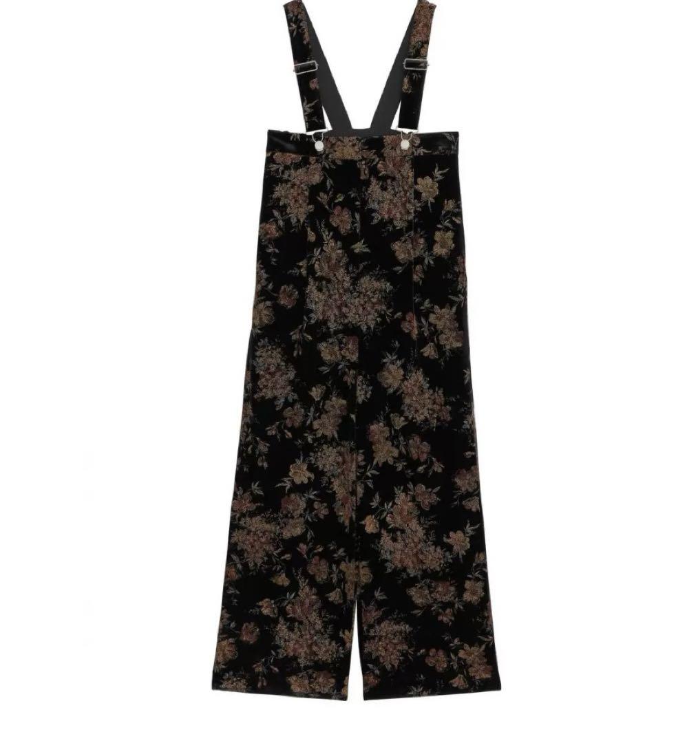 パンツ Ameri  FLOWER EMBROIDERY VELOUR PANTS Ameri（アメリ）の「UND FLOWER EMBROIDERY VELOUR PANTS