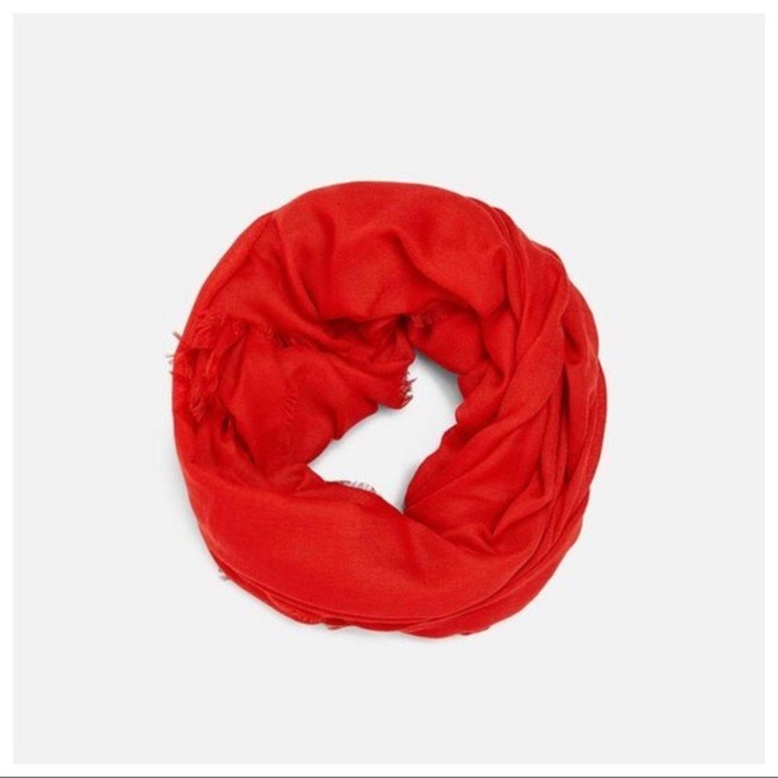 NWT. Zara Red Basic Scarf.