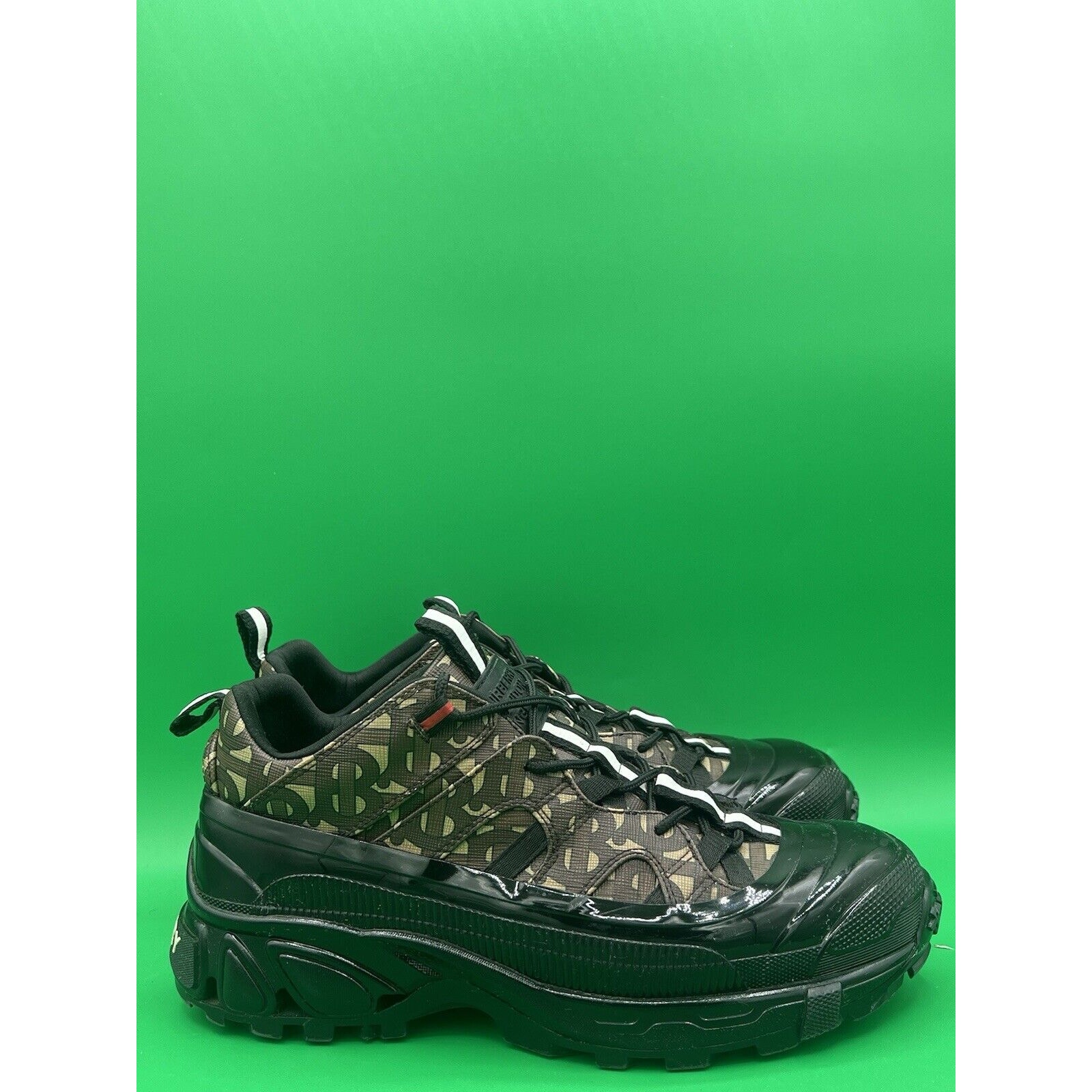Burberry Arthur “Monogram Print Black” Size EU 39.5 / Size 6 M OG Box (80217781)