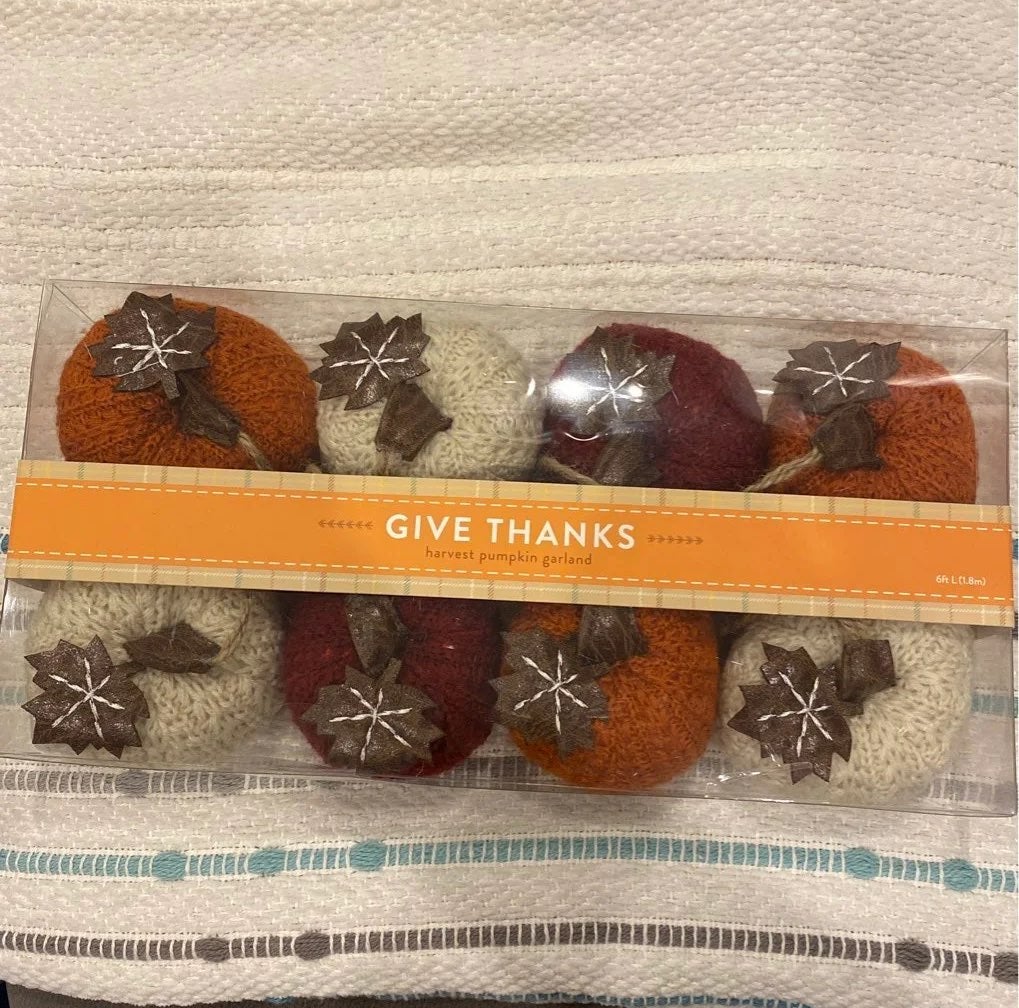 Decorative pumpkin garland super cute 6ft