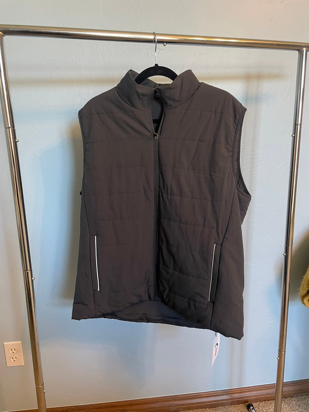 Mens puffer vest