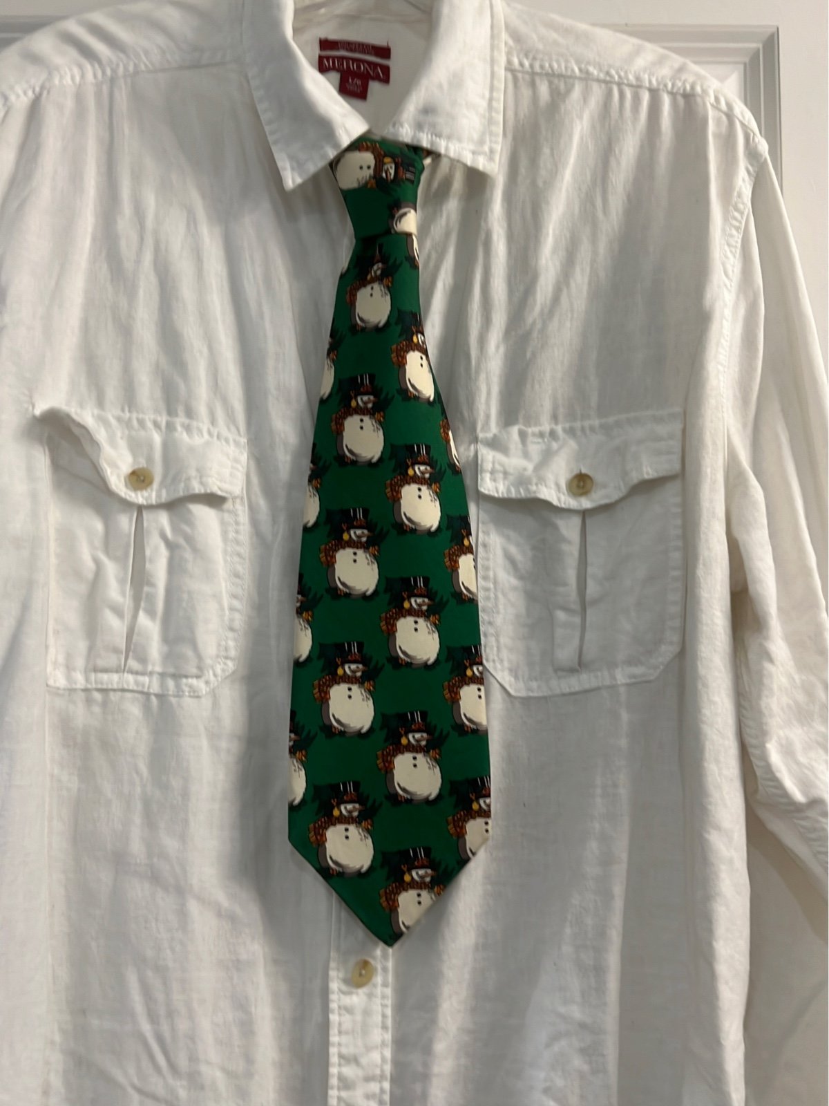 Robert Talbots 100% silk Christmas tie