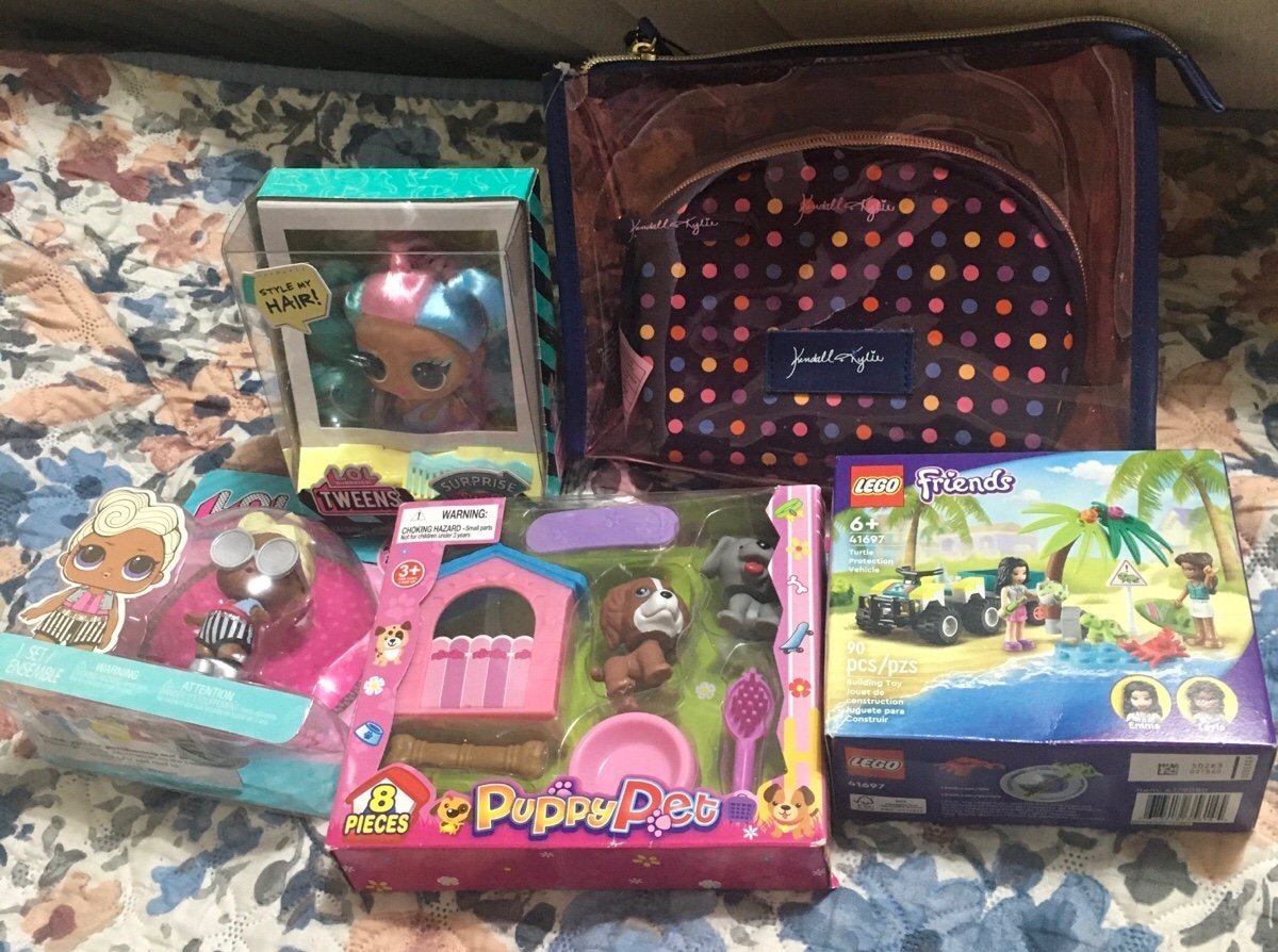 Random bundle #1: everything must go. Offers?