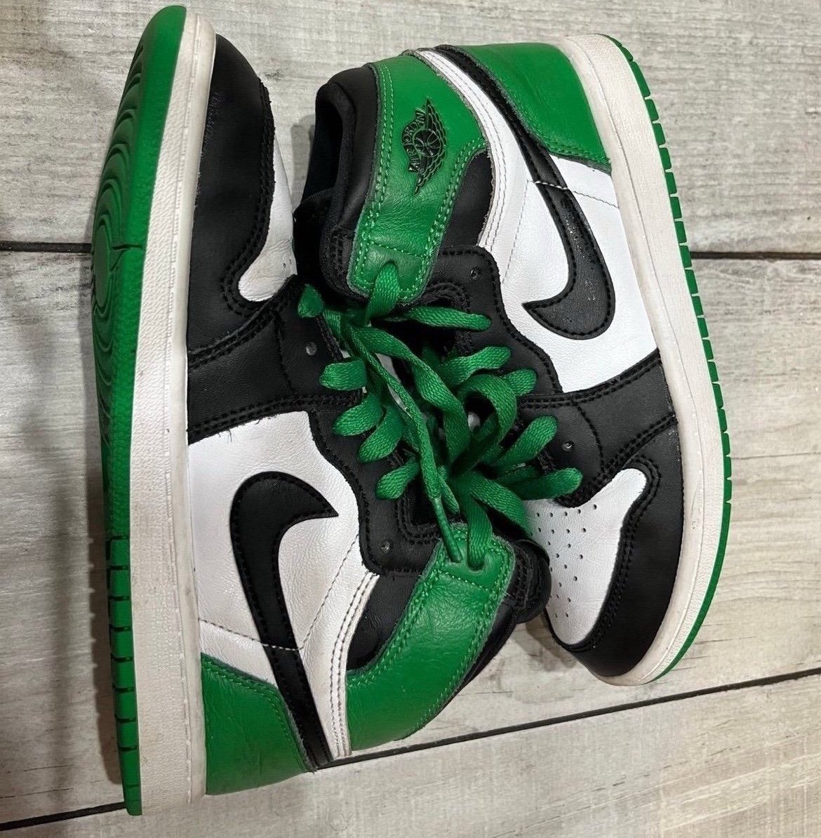 Nike Air Jordan 1 Kid's Size 3y Retro High OG Lucky Green
