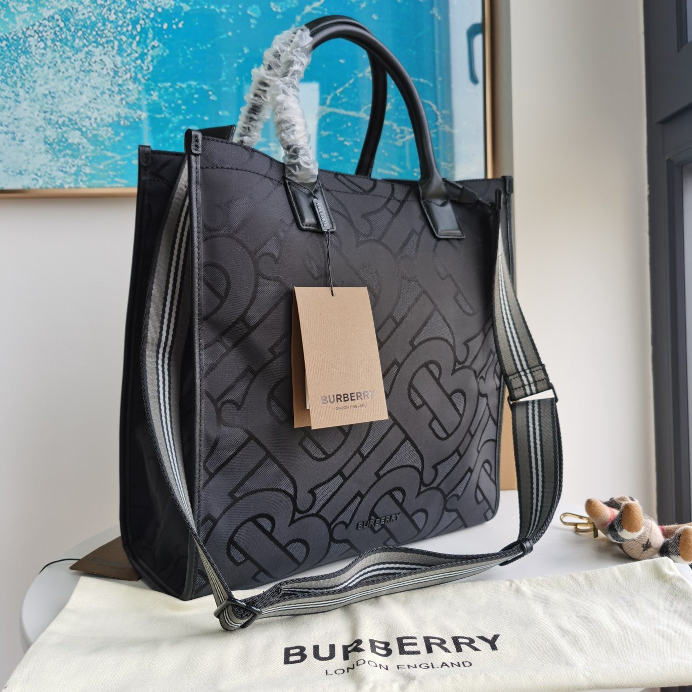 Burberry tote bag travel bag handbag brand new Size:35.5*15*37.5cm