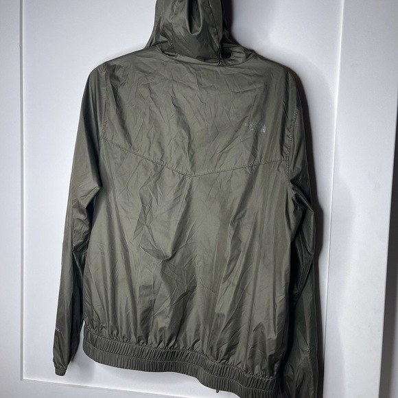 North face women’s olive green windbreaker The North Face