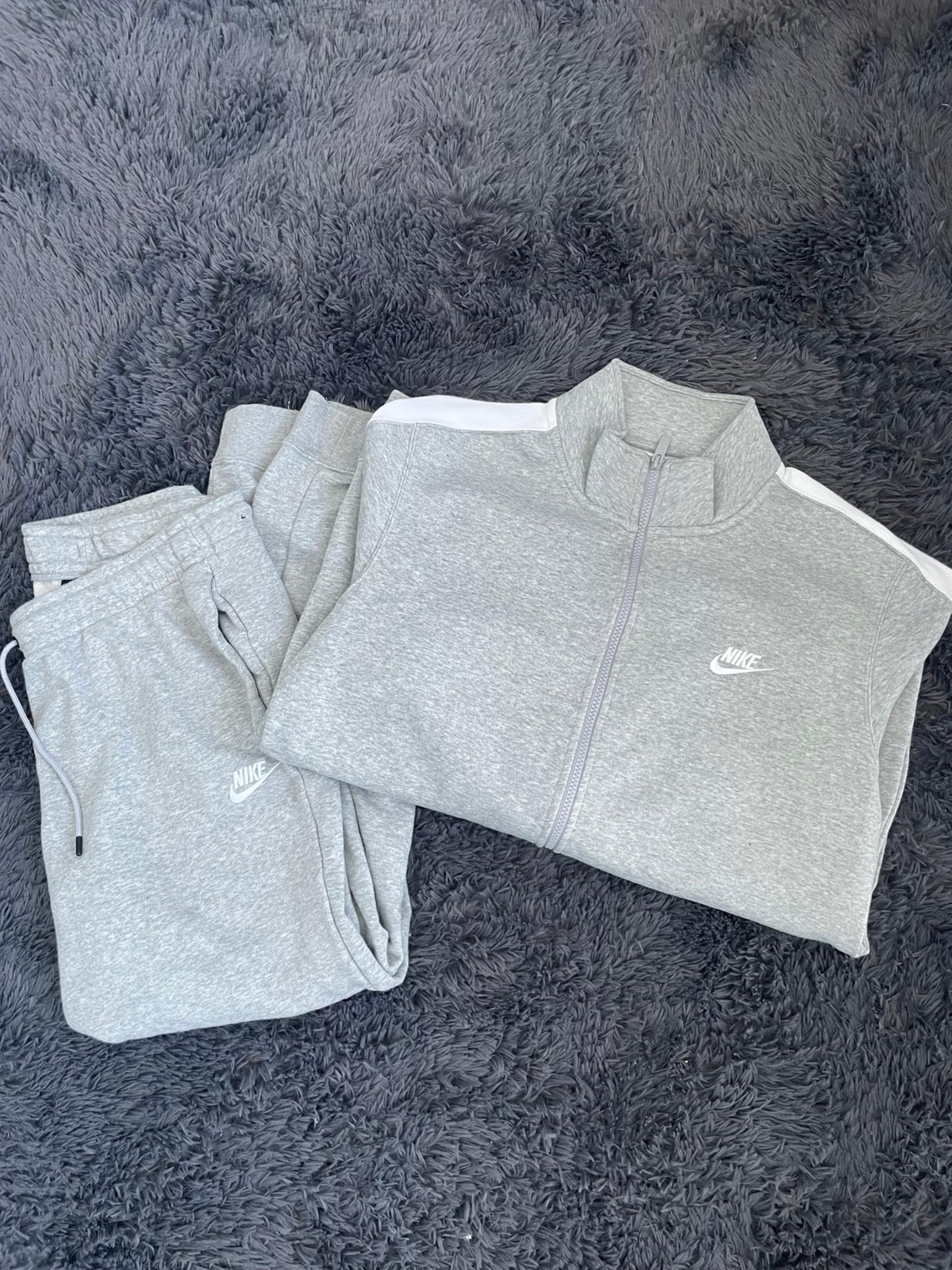 Nike Grey Lifestyle Sweatsuit Sweatpants Full Zip Sweatshirt | Men Large