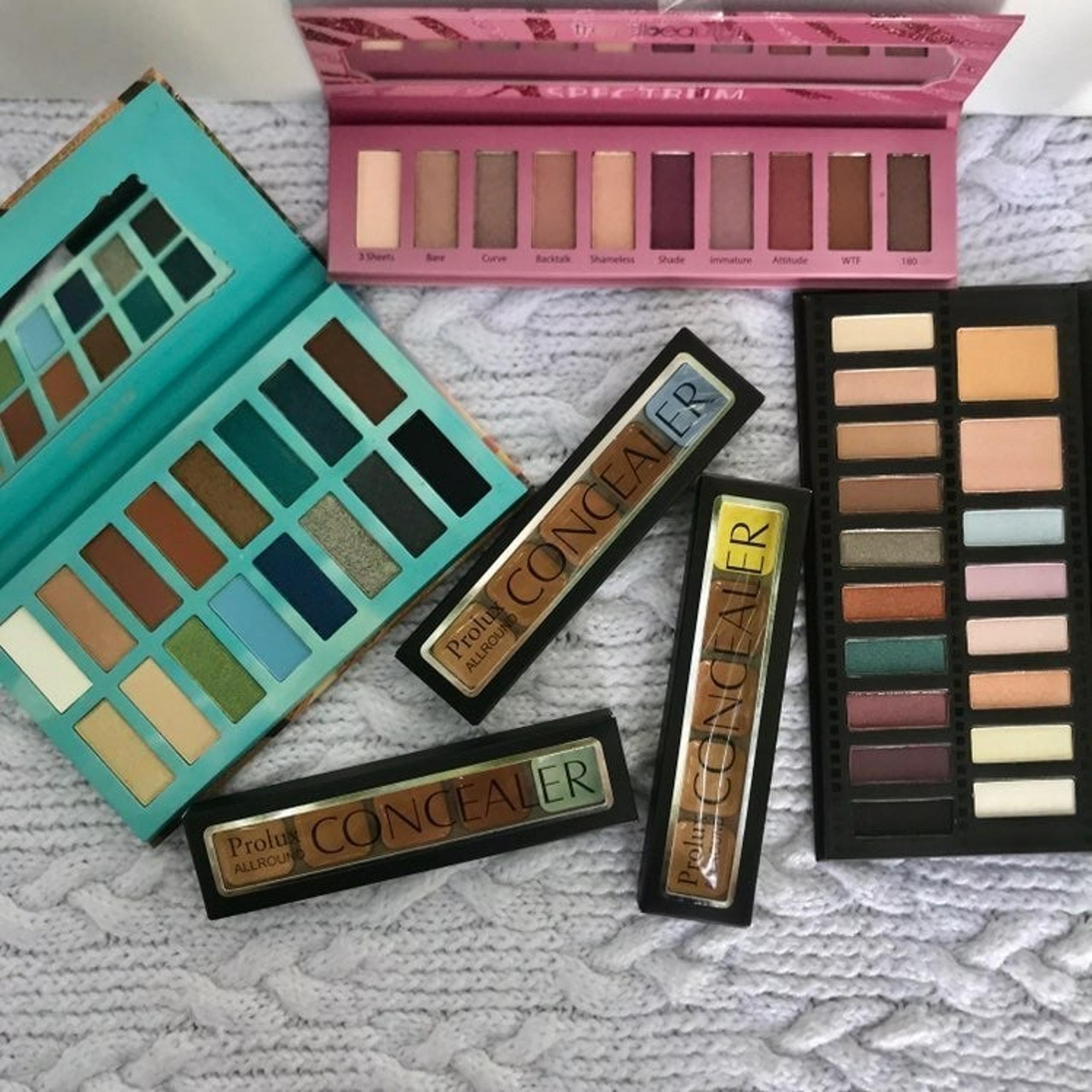 Makeup bundle