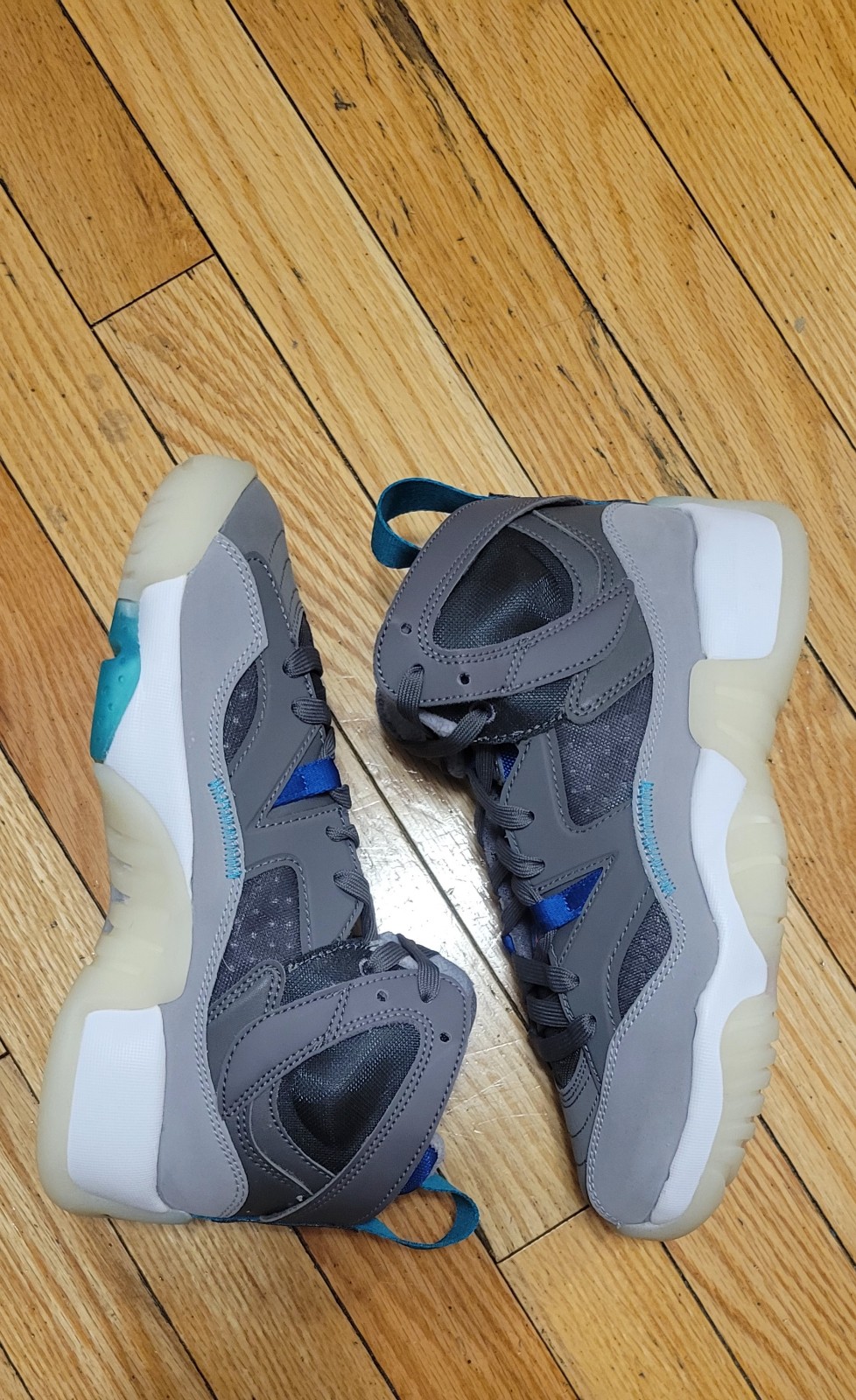 Jordan Jumpman 2 grey size 5Y