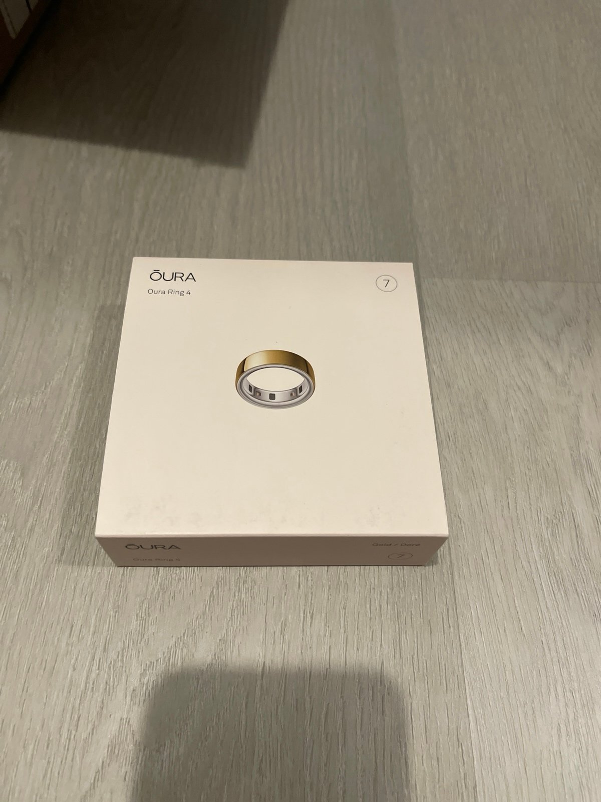 Oura ring 4 size 7 Gold