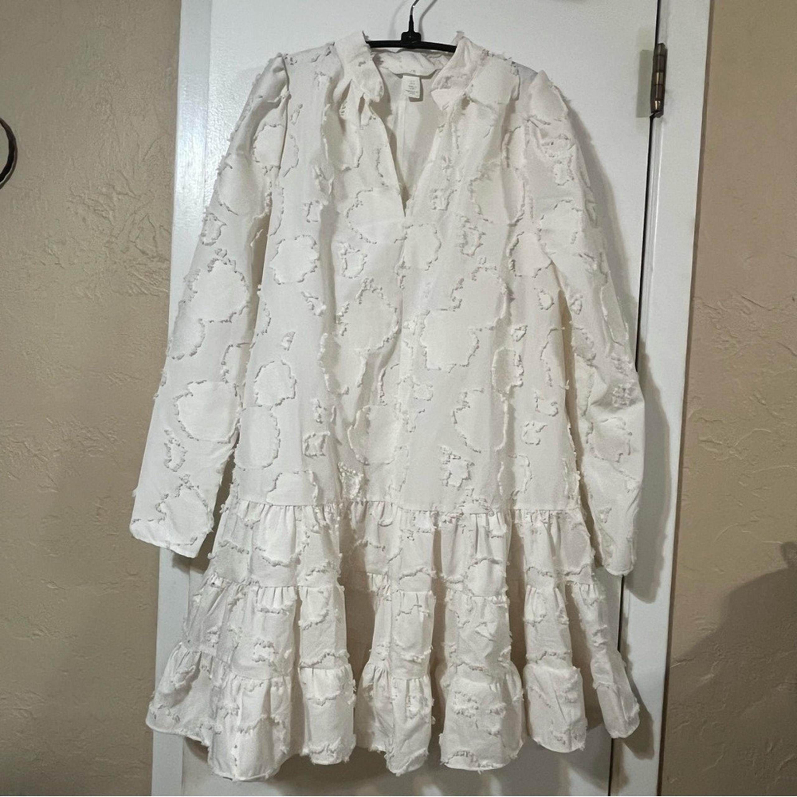 H&M Textured Off-White Textured Women's Knee length Long Sleeved Collared Dress