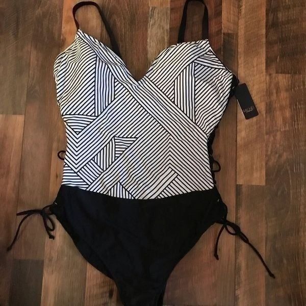 Rachel Rachel Roy one piece women’s swimsuit bathing suit black white Size 4X