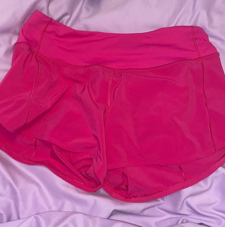 lululemon speed up shorts sonic pink