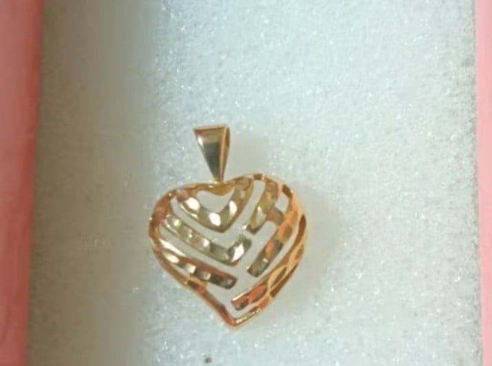 14k gold open heart pendant