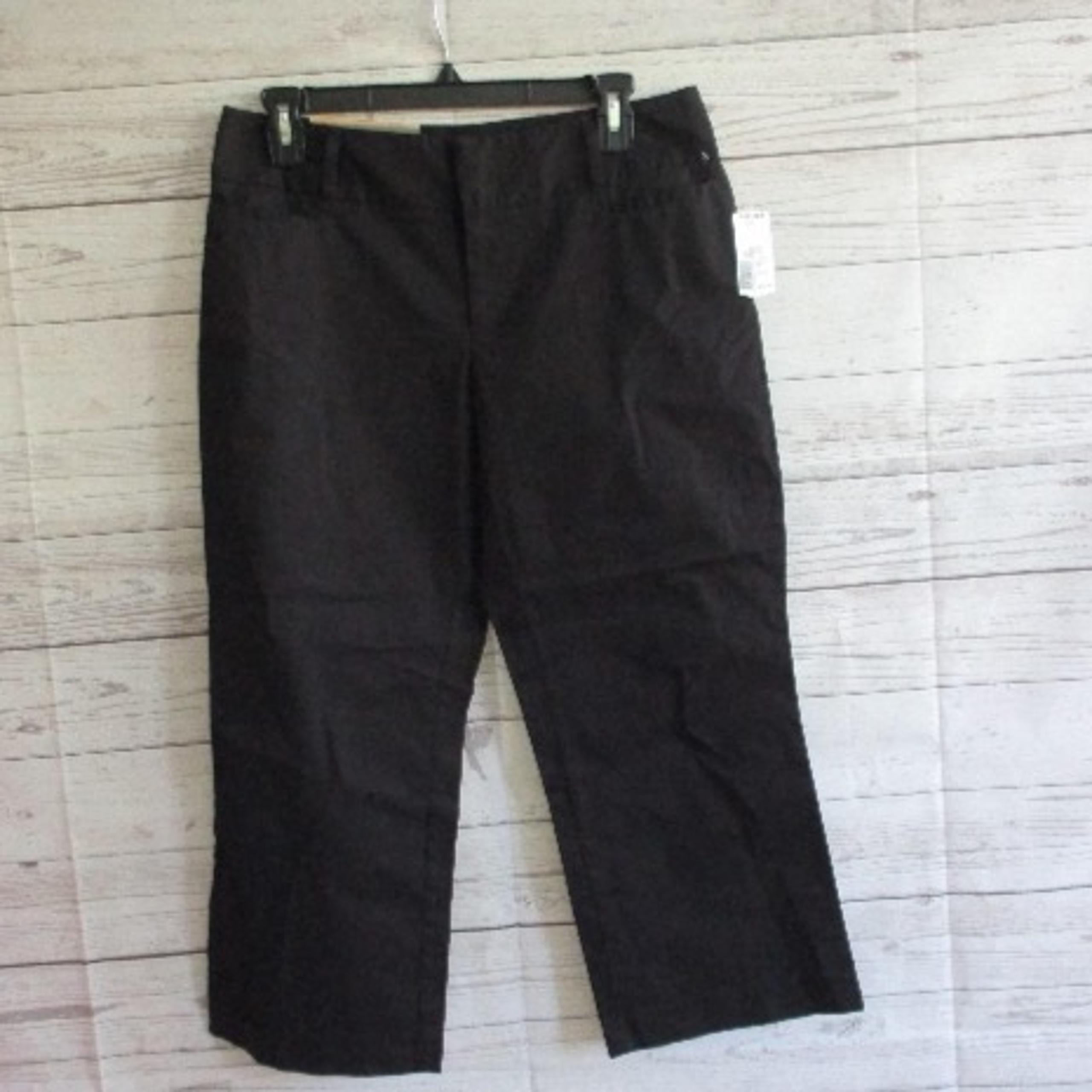 NWT - DAISY FUENTES Capri - sz 4 - $44.