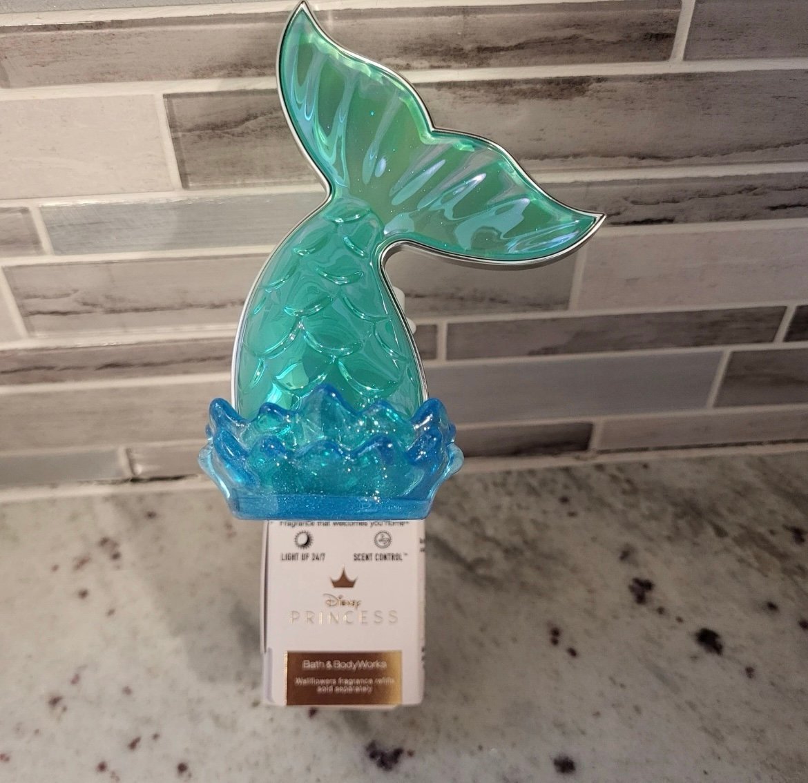 NEW**Bath & Body Works Disney Princess ARIEL Mermaid Tail Wallflower Nightlight