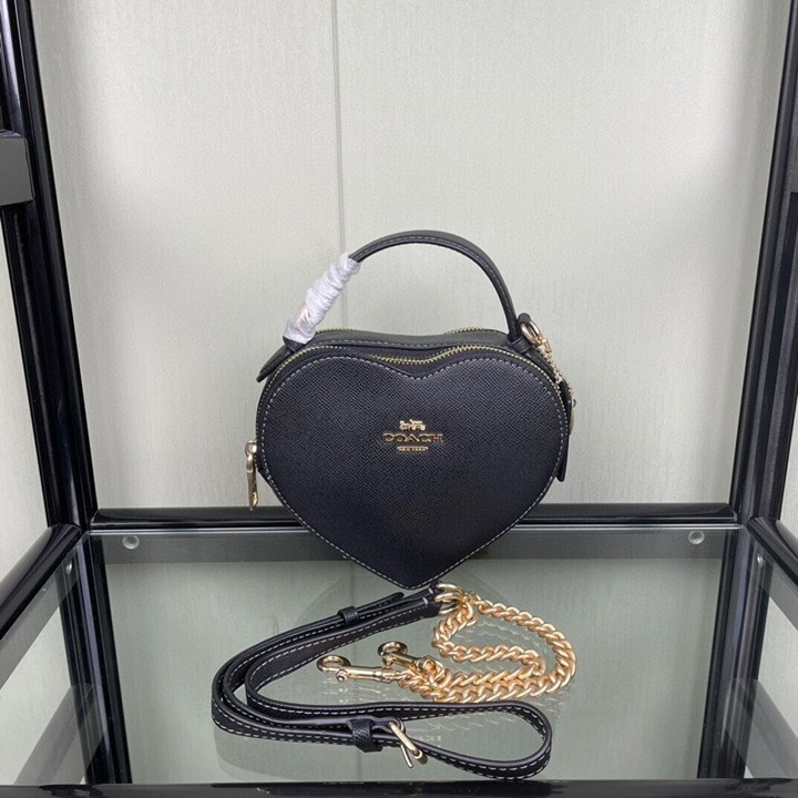 COACH CE652 Heart Shape 2WAY Crossbody Shoulder Bag Crossgrain Leather Black
