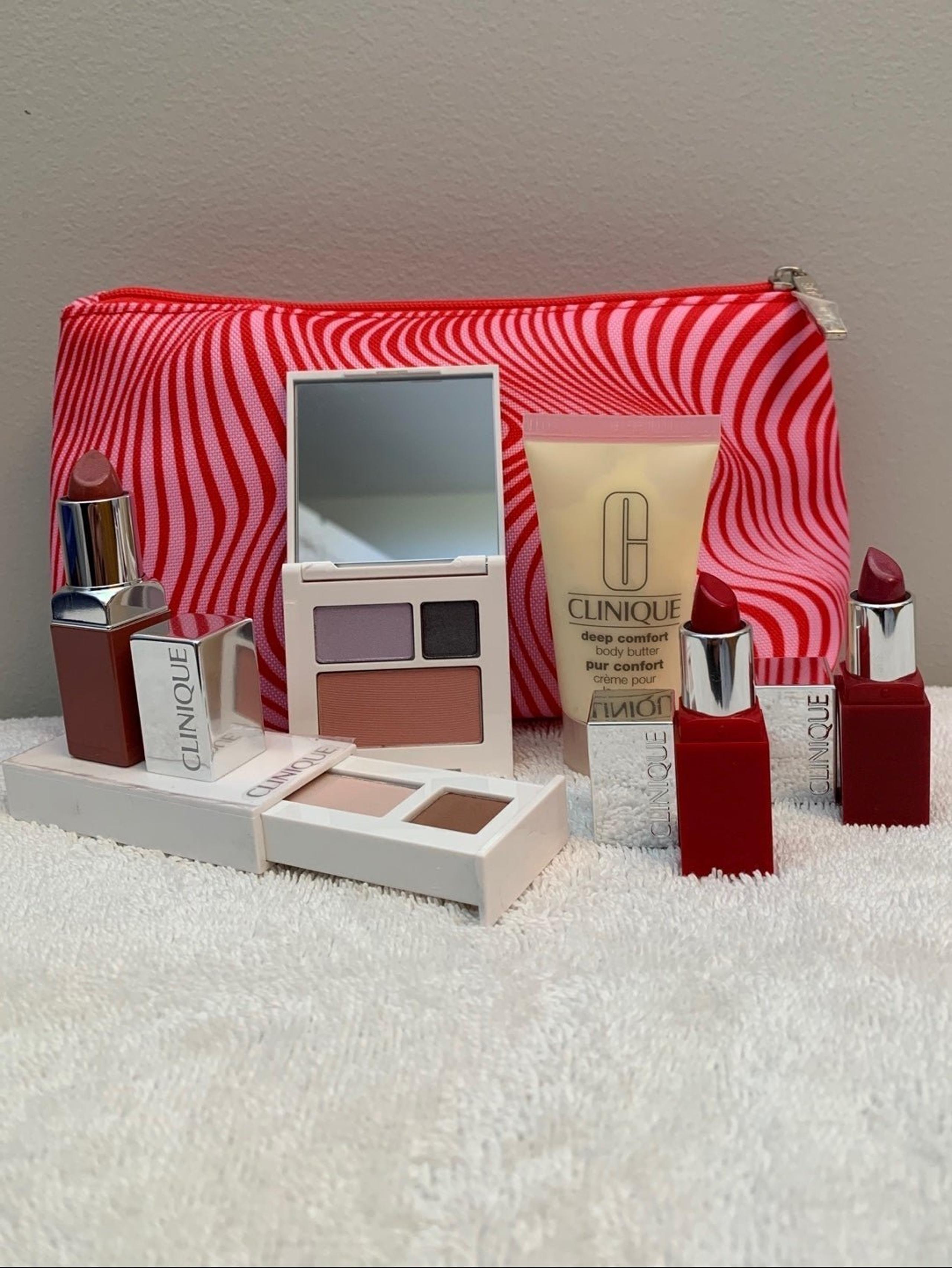 New Clinique Holiday Makeup Set