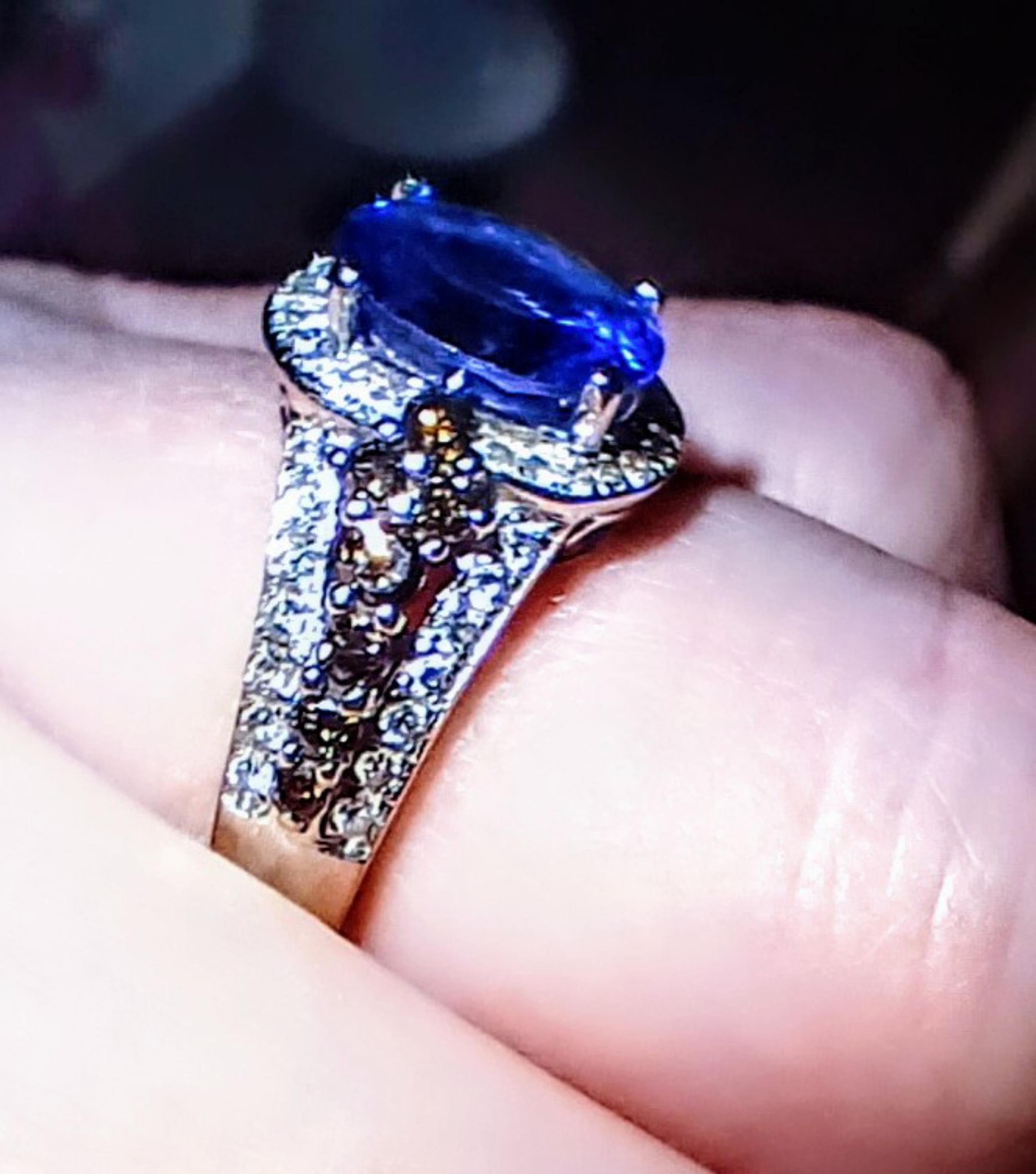 Le Vian Collection. Chocolate, white, vanilla diamonds with tanzinite center
