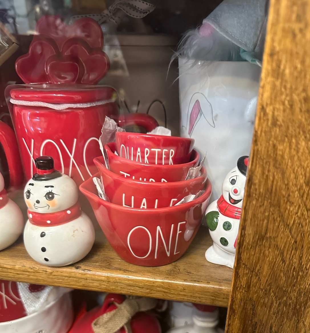 Rae Dunn red measuring cups