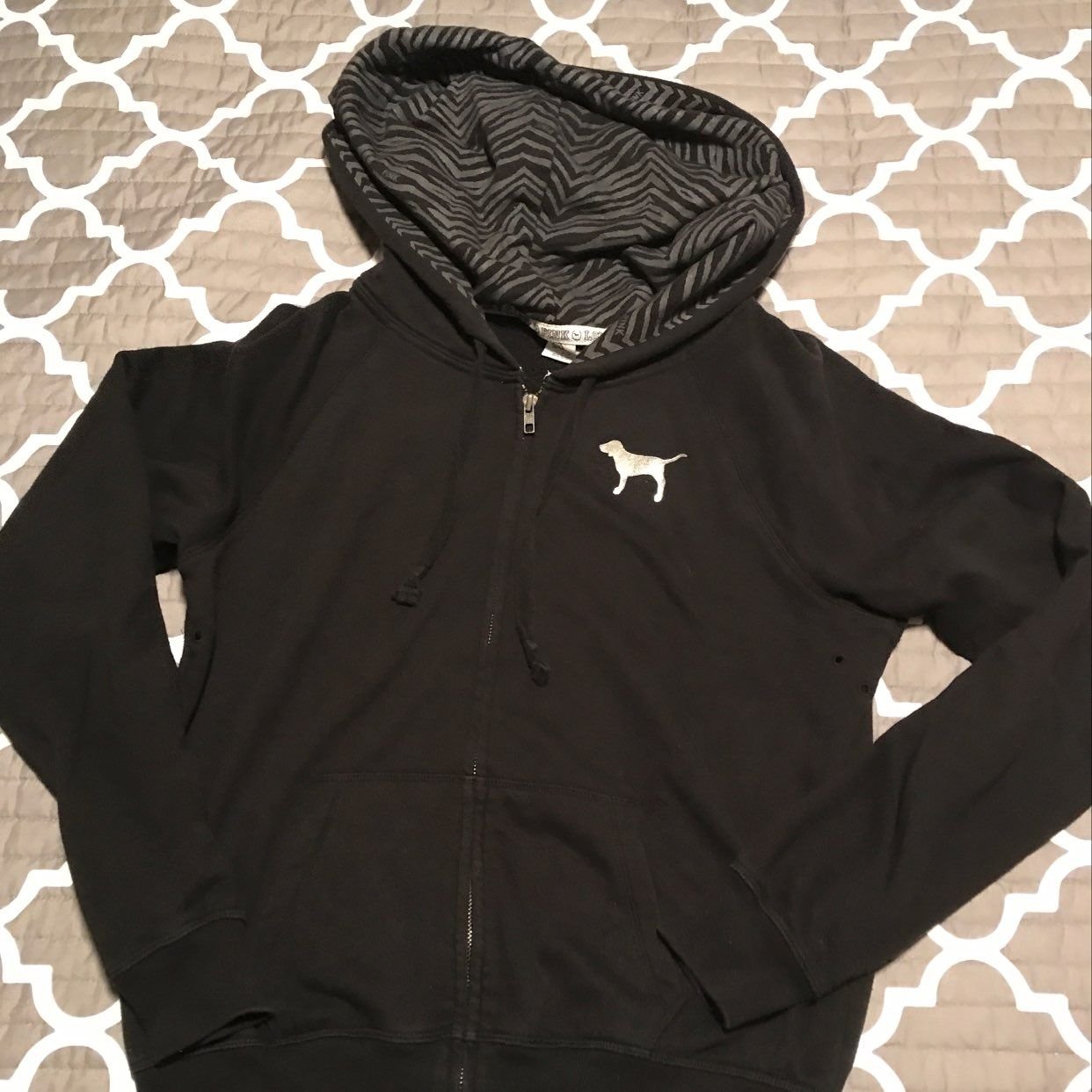 *RARE* VS PINK Zebra Hood Full Zip