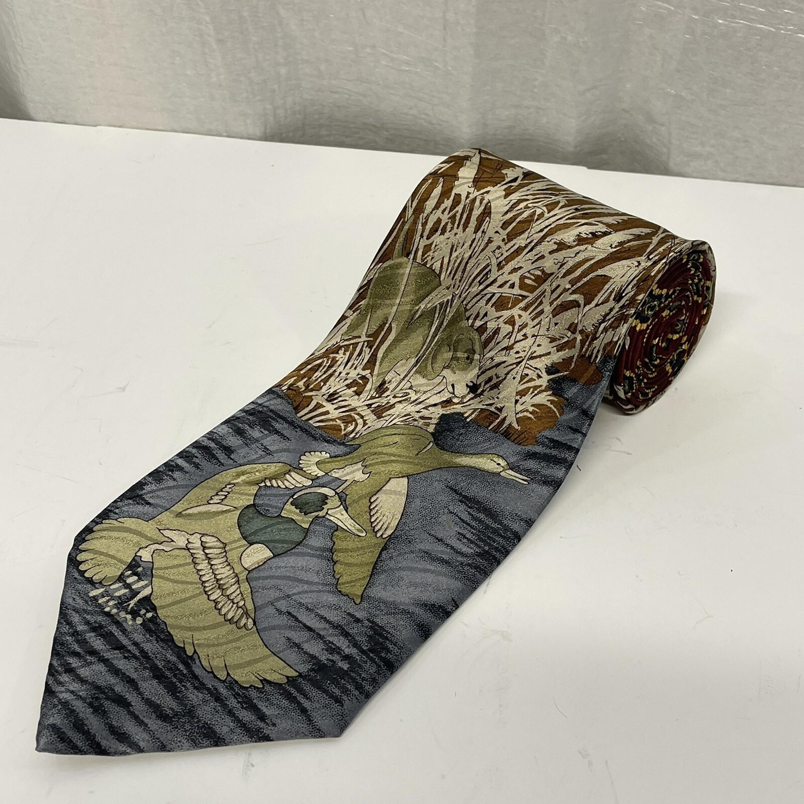 Frontier Neckties Tie Dog Duck Hunting 100% Silk Como House