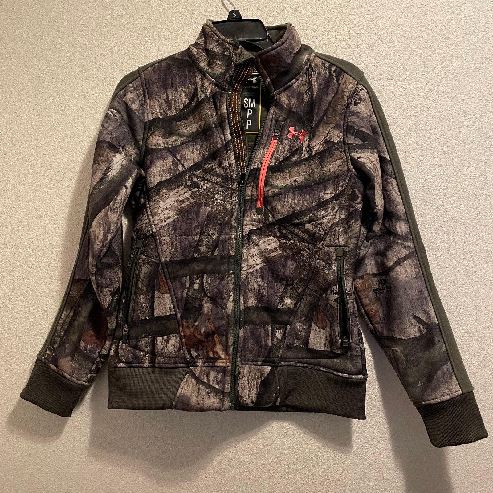 UNDER ARMOUR STORM MOSSY OAK HUNTING JACKET WOMENS SIZE SMALL
