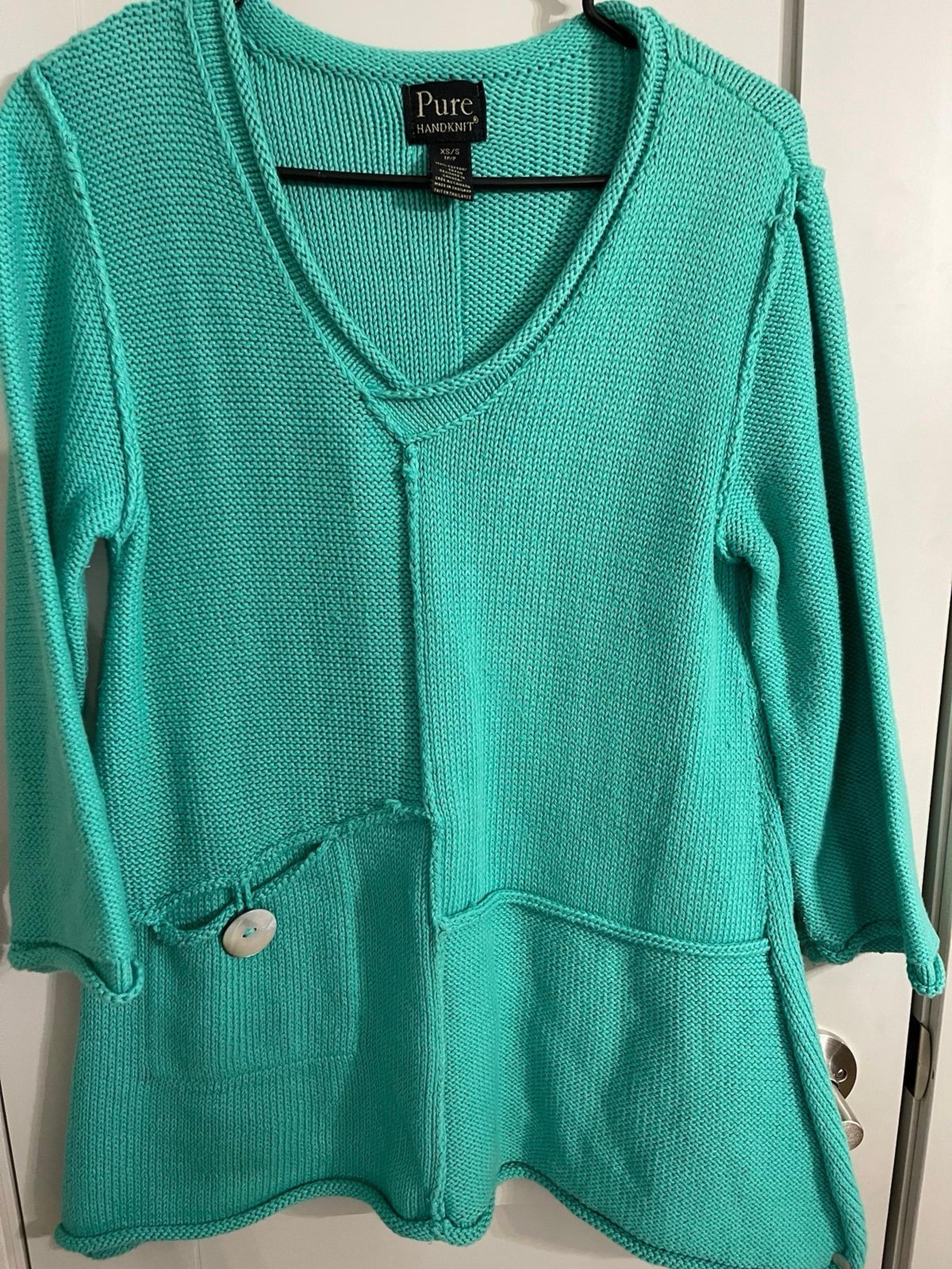 Pure Handknit V-Neck Sweater XS Pocket Grannycore Crochet