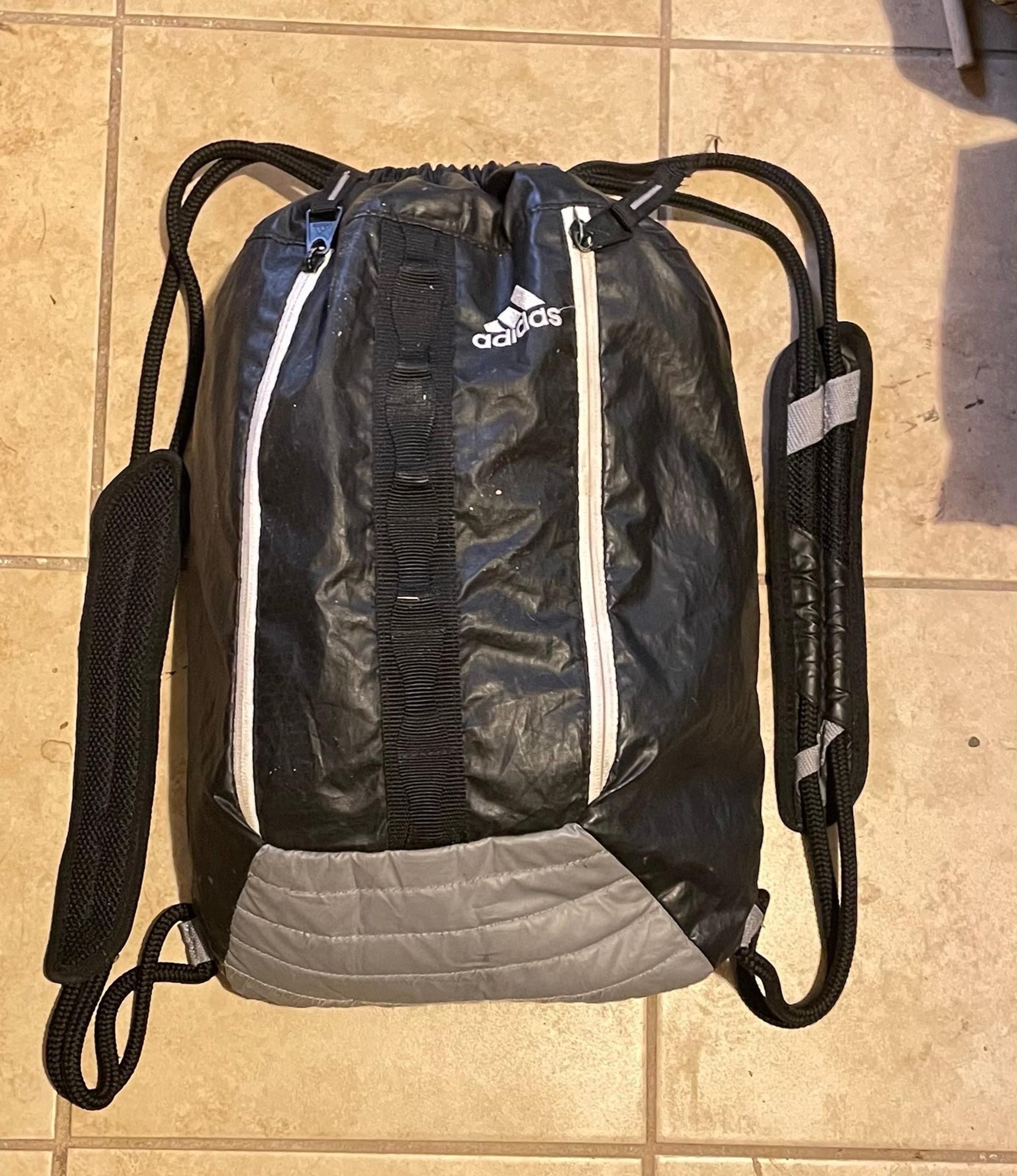 adidas drawstring backpack Black Color Zipper Pockets  Adjust Traps Extra P Bag